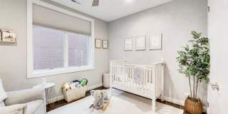 2817 N Oakley Avenue Gallery 12