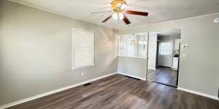 2 Bedroom, 1 Bathroom Home For Rent!! Gallery 3