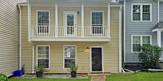 COMING SOON: Beautifully Updated 2/2.5 Townhome Near Truist Park Gallery 3