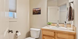 Charming, Furnished 3 bedroom Home w/ Garage Charming, Furnished 3 bedroom Home w/ Garage Gallery 11