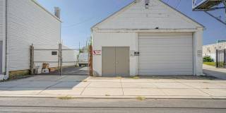 208 N BROADWAY Gallery 2