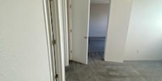 River Walk Apartments Gallery 300