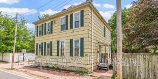 673 E Sycamore St. Gallery 3