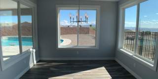 3 Bedroom - 2 Bath Pool Home Gallery 10
