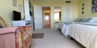 200 Ocean Lane Dr Gallery 28