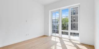 186 HURON Street Gallery 6