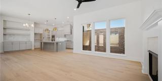 7627 Woodbine LN Gallery 7