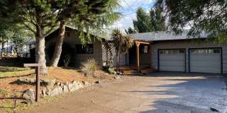*Coming soon* 3 Bedroom 1.5 Bath Single Family Home *Coming soon* 3 Bedroom 1.5 Bath Single Family Home Gallery 1