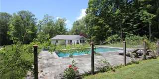 3 Lilac Lane Gallery 1