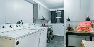 Updated 4 Bed 2 Bath Townhouse in Lancaster City! Gallery 11