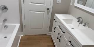 Charming 3 bed, 1.5 bath Gallery 23