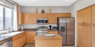 303 N KIMBERLEE Way Gallery 27