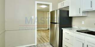 Charming Home with Spacious Backyard in Toledo! Gallery 5