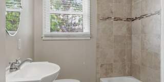 Charming Renovated Home with Spacious Yard & Detached Garage in South Nashville Gallery 22