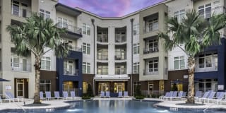 Solstice Signature Apartment Homes Gallery 30