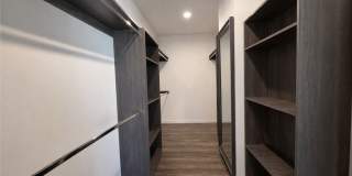 7105 N Dylan Court Gallery 14