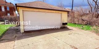 3209 West Grand Street Gallery 29