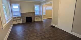 Beautiful 3 Br 1 Ba in Heart of KC MO Gallery 3
