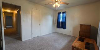 Cute 4 bedroom home in Shawnee Gallery 35