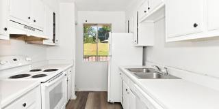 Charming 2BR 1BA Apartment w/ On-Site Parking near Downtown Columbia, SC Charming 2BR 1BA Apartment w/ On-Site Parking near Downtown Columbia, SC Gallery 1