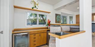 Oceanfront Wailupe Beach House w/ Pool & Hot Tub Gallery 10