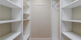 4949 Kingston Way Gallery 17