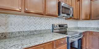 Lovely Townhome with 2 Car Garage Lovely Townhome with 2 Car Garage Gallery 13