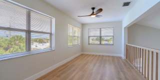 Coastal Retreat Steps from the Sand in Indian Rocks Beach Coastal Retreat Steps from the Sand in Indian Rocks Beach Gallery 31