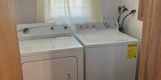 3 bedroom home near Mercy Hospital Gallery 10