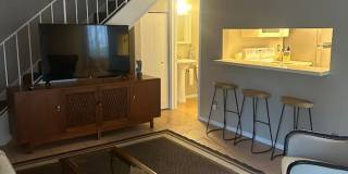 2 Bedroom Condo with One Car Garage Gallery 17