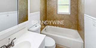 1001 Fields Road Gallery 16