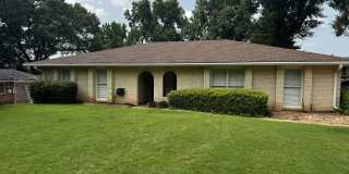 1425 Pine Ridge RoadMontgomery Gallery 1