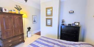 116 N Lewis Street Gallery 17