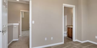 Spacious Living in a Modern Townhome Gallery 16
