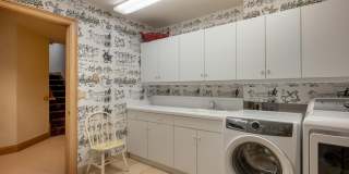 316 West End Street Gallery 22