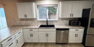 3 Bedroom 2.5 Bath Newberg OR Gallery 6