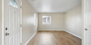 Updated Home in Sunnyside! Gallery 3