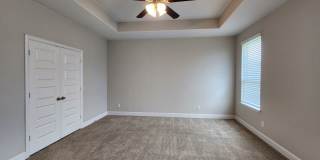 4/3/2 with office Near Gruene / Fridge Included / Loaded with Amenities / Large Backyard / CISD Gallery 19