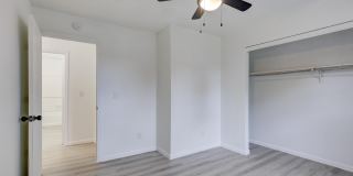 1119 S Saint Louis Avenue Gallery 21