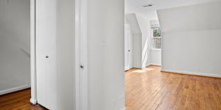 3305 S WAKEFIELD Street Gallery 13