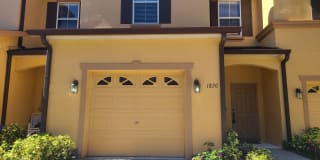 1820 Retreat View Cir Gallery 1