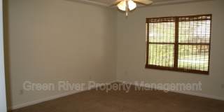 6106 Pine Avenue Gallery 20