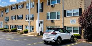 4940 N Leonard Drive Gallery 1