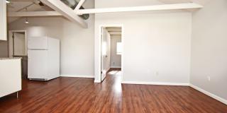2 Bedroom, 1 Bath -  Colonial Town Gallery 9