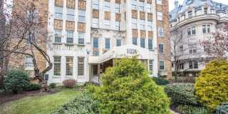 Spacious Studio Across from Meridian Hill Park! Gallery 19