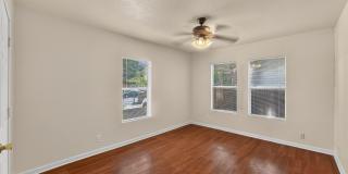 Charming 2BR House in San Antonio Gallery 19