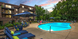 Laurel West End Gallery 10