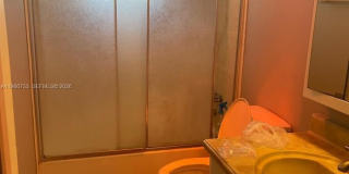 20111 NE 27th Ct Gallery 6