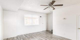 ADORABLE TOWN HOME with BALCONY and a GREAT SIZE PATIO/"BACKYARD" Gallery 8
