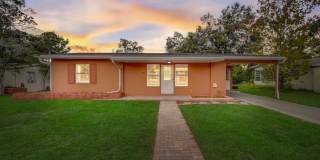 Beautifully Remodeled and updated Deltona Beauty !  Call SHEILA C 407-687-7900 Gallery 1